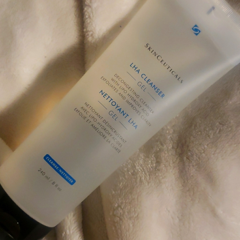 Authentic Skinceuticals LHA cleanser gel